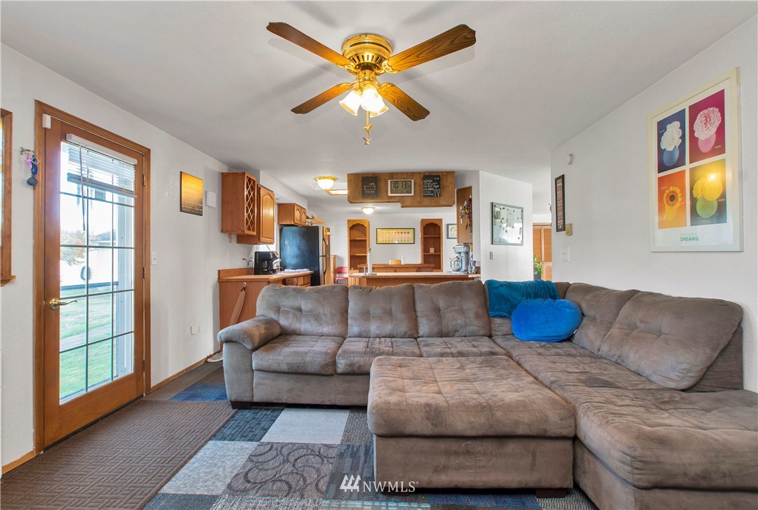 6114 188th Avenue Southwest Rochester, WA 98579 - Photo 11 of 30