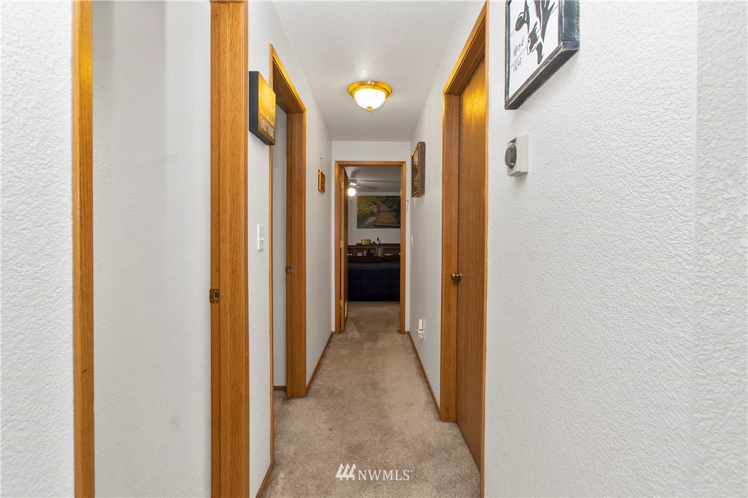 6114 188th Avenue Southwest Rochester, WA 98579 - Photo 13 of 30