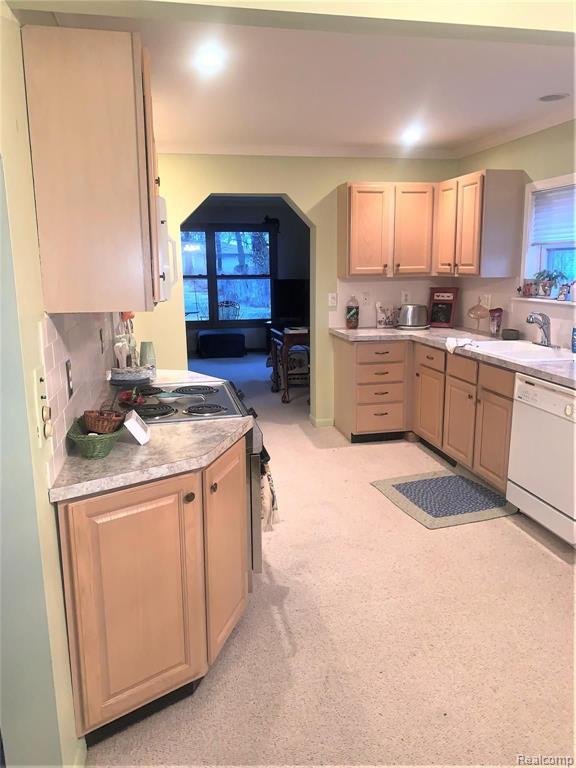 6218 Inkster Road Dearborn Heights, MI 48127 - Photo 18 of 52