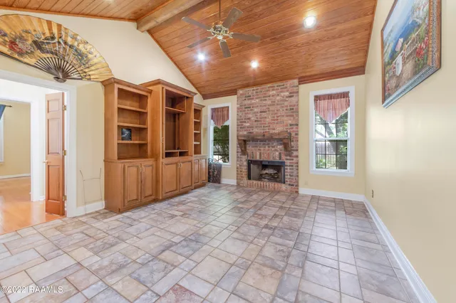 $2,500 | 403 Phoenix Drive, Lafayette, LA 70503