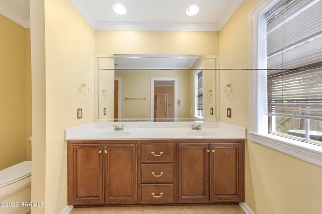 $2,500 | 403 Phoenix Drive, Lafayette, LA 70503