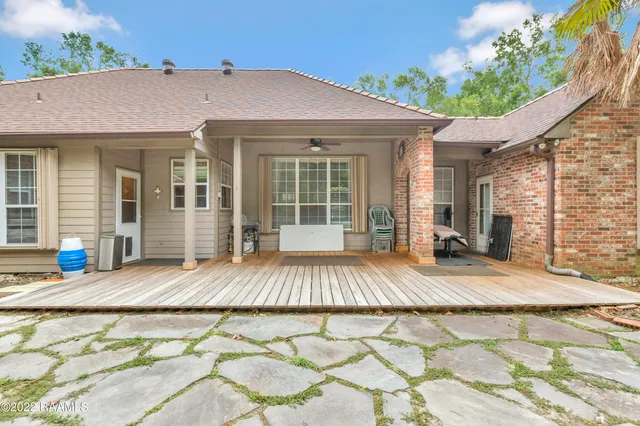 $2,500 | 403 Phoenix Drive, Lafayette, LA 70503