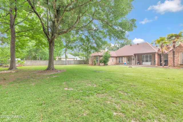 $2,500 | 403 Phoenix Drive, Lafayette, LA 70503