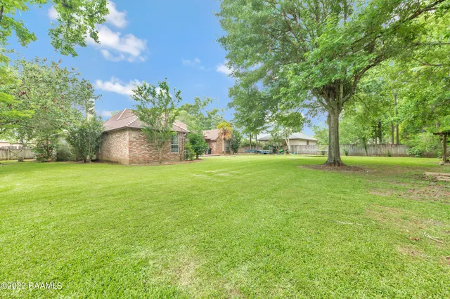 $2,500 | 403 Phoenix Drive, Lafayette, LA 70503