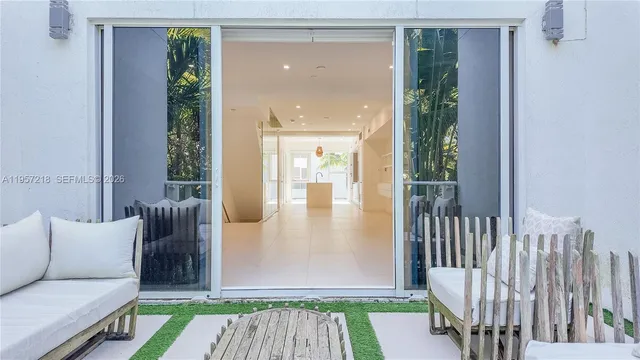 $7,000 | 455 Northeast 39th Street, Unit 304, Miami, FL 33137