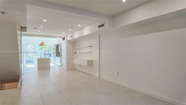 $7,000 | 455 Northeast 39th Street, Unit 304, Miami, FL 33137