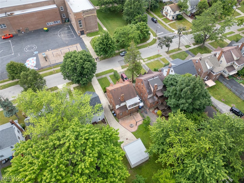 3869 Montevista Road Cleveland, OH 44121 - Photo 41 of 43 View of drone / aerial view