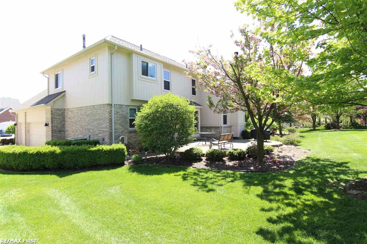 898 Rambling Drive Rochester Hills, MI 48307 - Photo 8 of 45