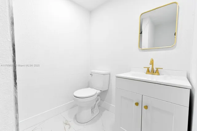 $745,000 | Palm Springs North, Hialeah, FL 33015