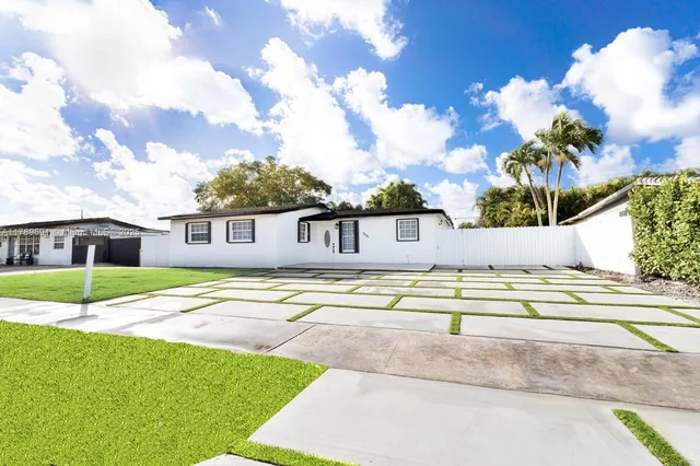 $745,000 | Palm Springs North, Hialeah, FL 33015