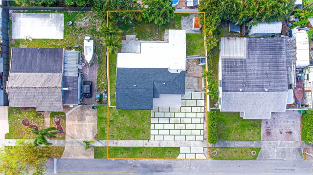 $745,000 | Palm Springs North, Hialeah, FL 33015