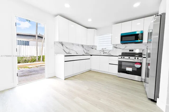 $745,000 | Palm Springs North, Hialeah, FL 33015