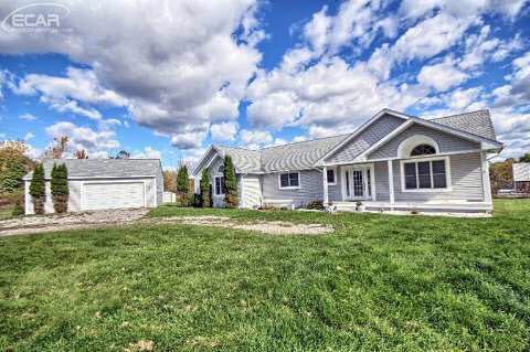 14265 Cole Road Linden, MI 48451 - Photo 1 of 26 20422614.JPG
