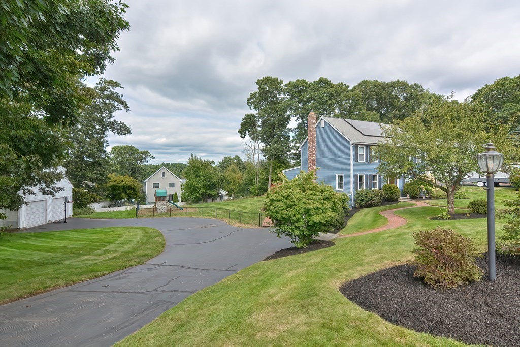 15 Caesar Chelor Drive Wrentham, MA 02093 - Photo 2 of 42