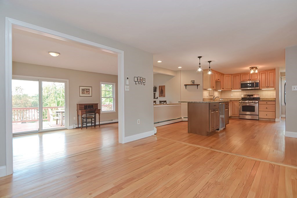 15 Caesar Chelor Drive Wrentham, MA 02093 - Photo 7 of 42