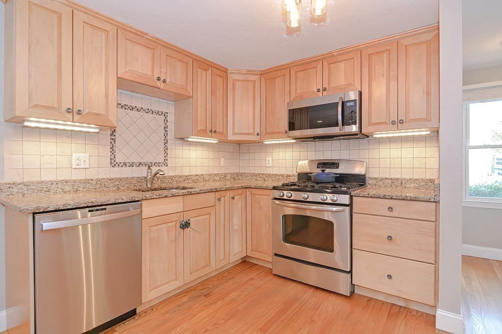 15 Caesar Chelor Drive Wrentham, MA 02093 - Photo 9 of 42