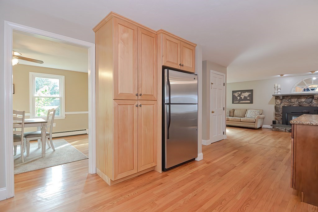 15 Caesar Chelor Drive Wrentham, MA 02093 - Photo 10 of 42