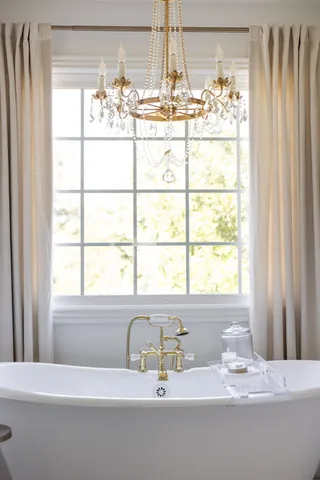 a view of entryway and hall