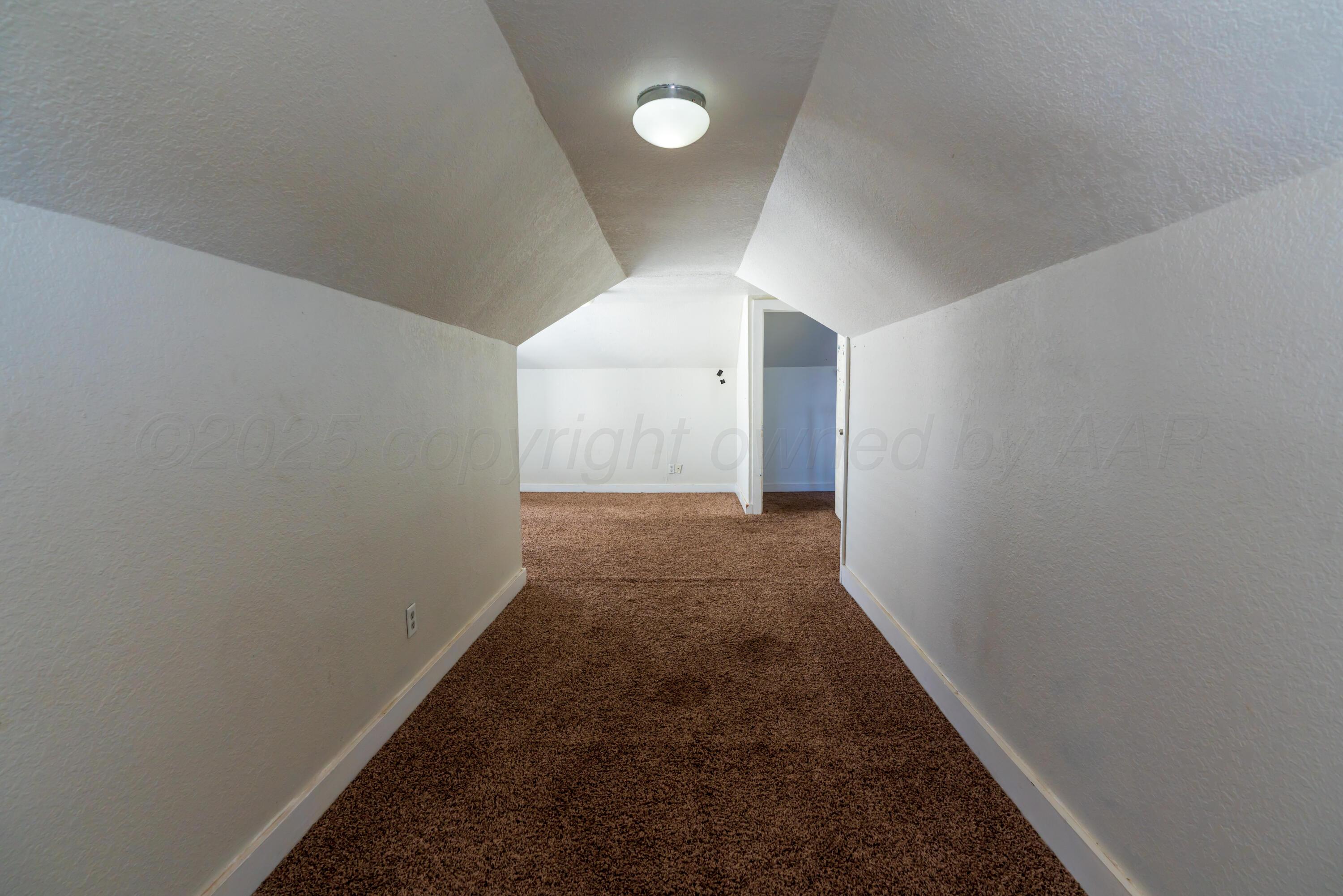 1220 Southwest 12th Avenue Amarillo, TX 79102 - Photo 20 of 25 a view of a hallway