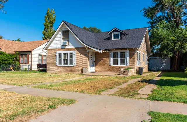 $1,495 | 1220 Southwest 12th Avenue, Amarillo, TX 79102