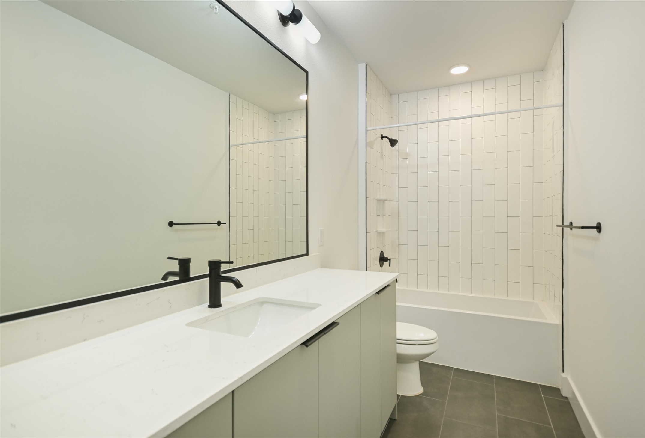 2500 Longview Street, Unit 318 Austin, TX 78705 - Photo 18 of 39