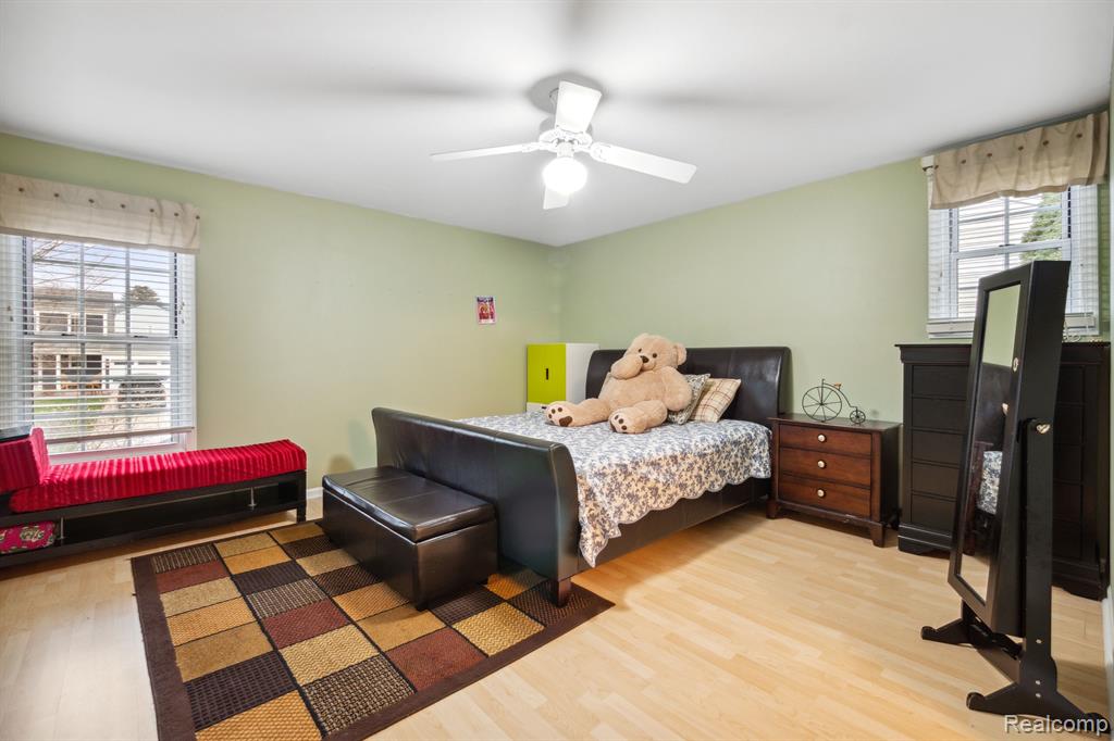 235 Whitney Drive Rochester Hills, MI 48307 - Photo 25 of 45
