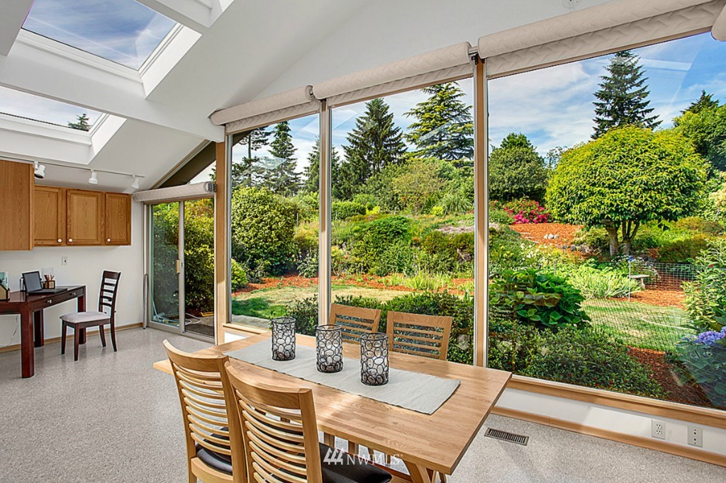 18796 Ridgefield Road Northwest Shoreline, WA 98177 - Photo 13 of 25 Gallery Image 13