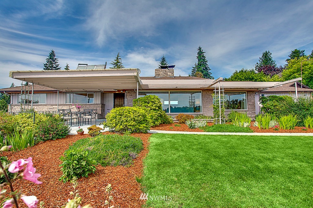 18796 Ridgefield Road Northwest Shoreline, WA 98177 - Photo 3 of 25 Gallery Image 3