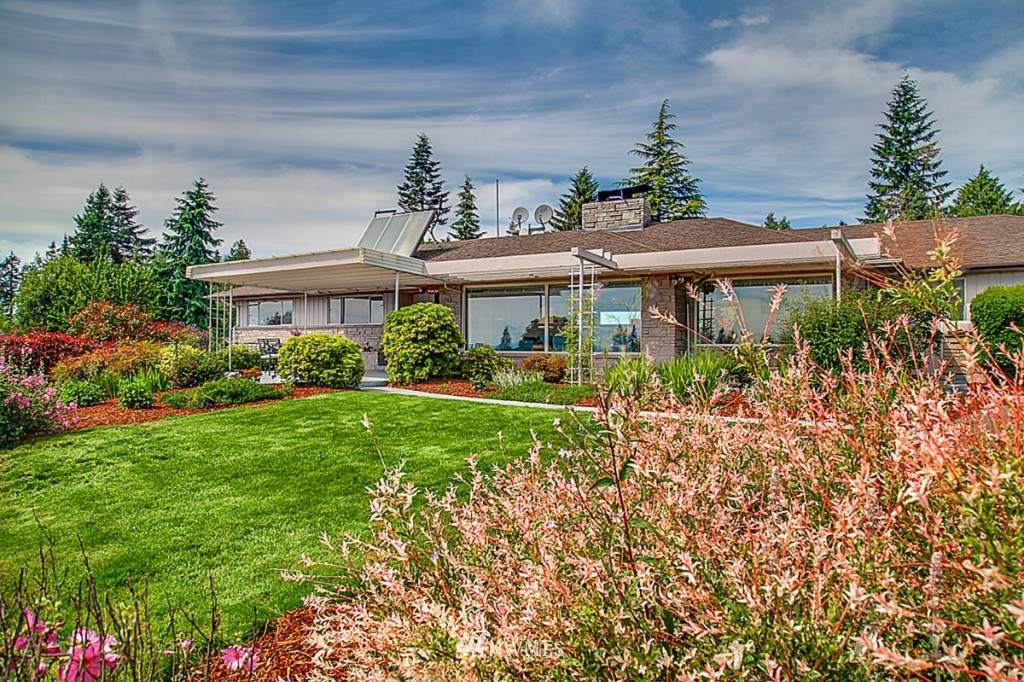 18796 Ridgefield Road Northwest Shoreline, WA 98177 - Photo 5 of 25 Gallery Image 5
