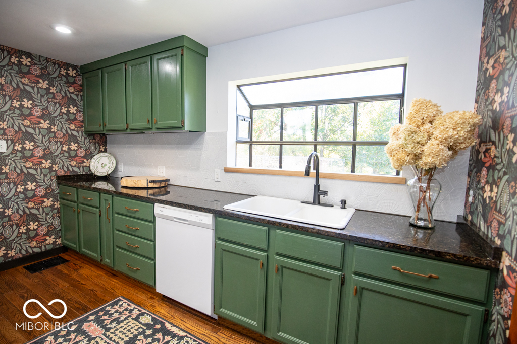 9760 West Old Nashville Road Columbus, IN 47201 - Photo 15 of 49