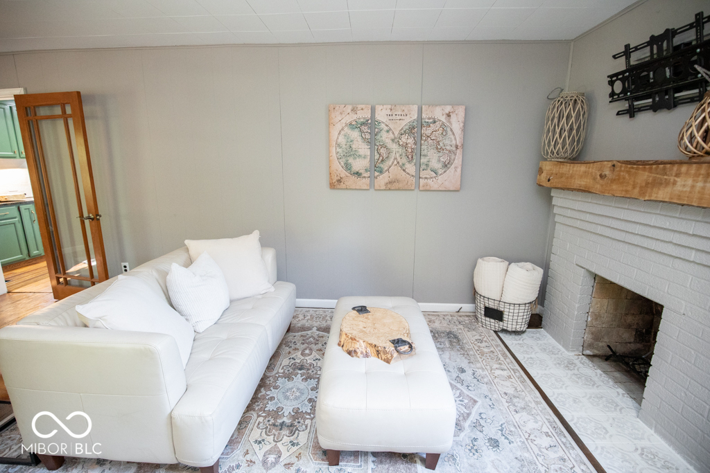 9760 West Old Nashville Road Columbus, IN 47201 - Photo 8 of 49