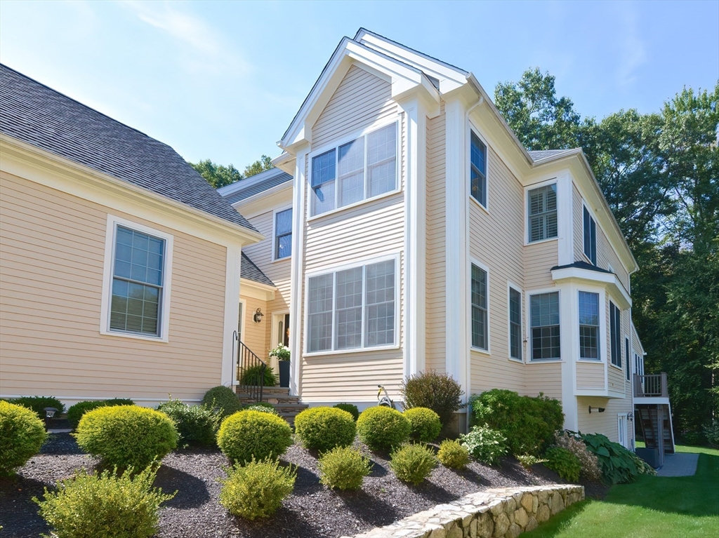 22 Golf Ridge Drive, Unit 22 Sutton, MA 01590 - Photo 1 of 41 Gallery Image 1