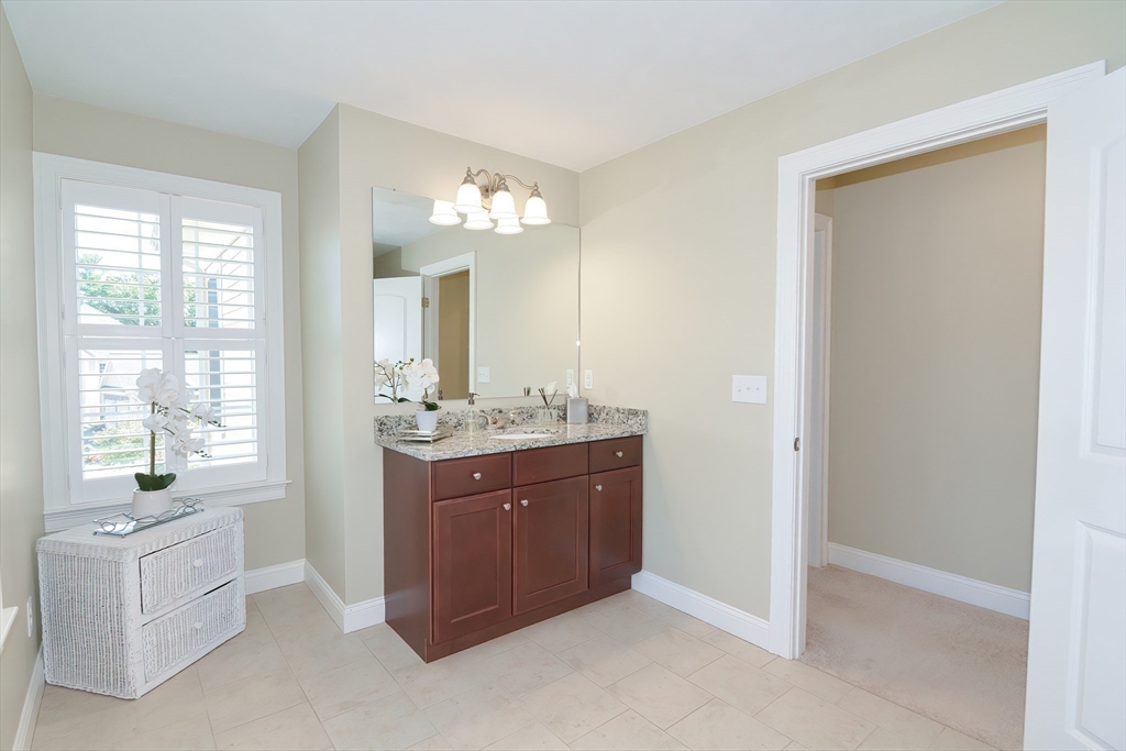 22 Golf Ridge Drive, Unit 22 Sutton, MA 01590 - Photo 33 of 41 Gallery Image 33