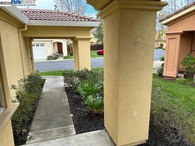 a view of a pathway of the house