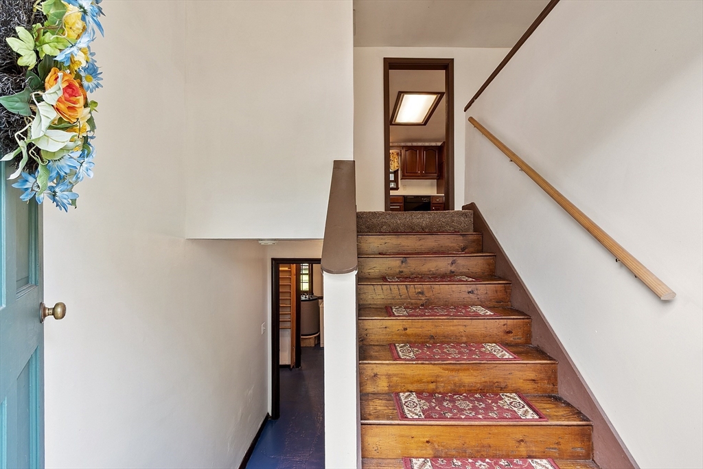 25 Cushing Street Salisbury, MA 01952 - Photo 26 of 40 a view of entryway