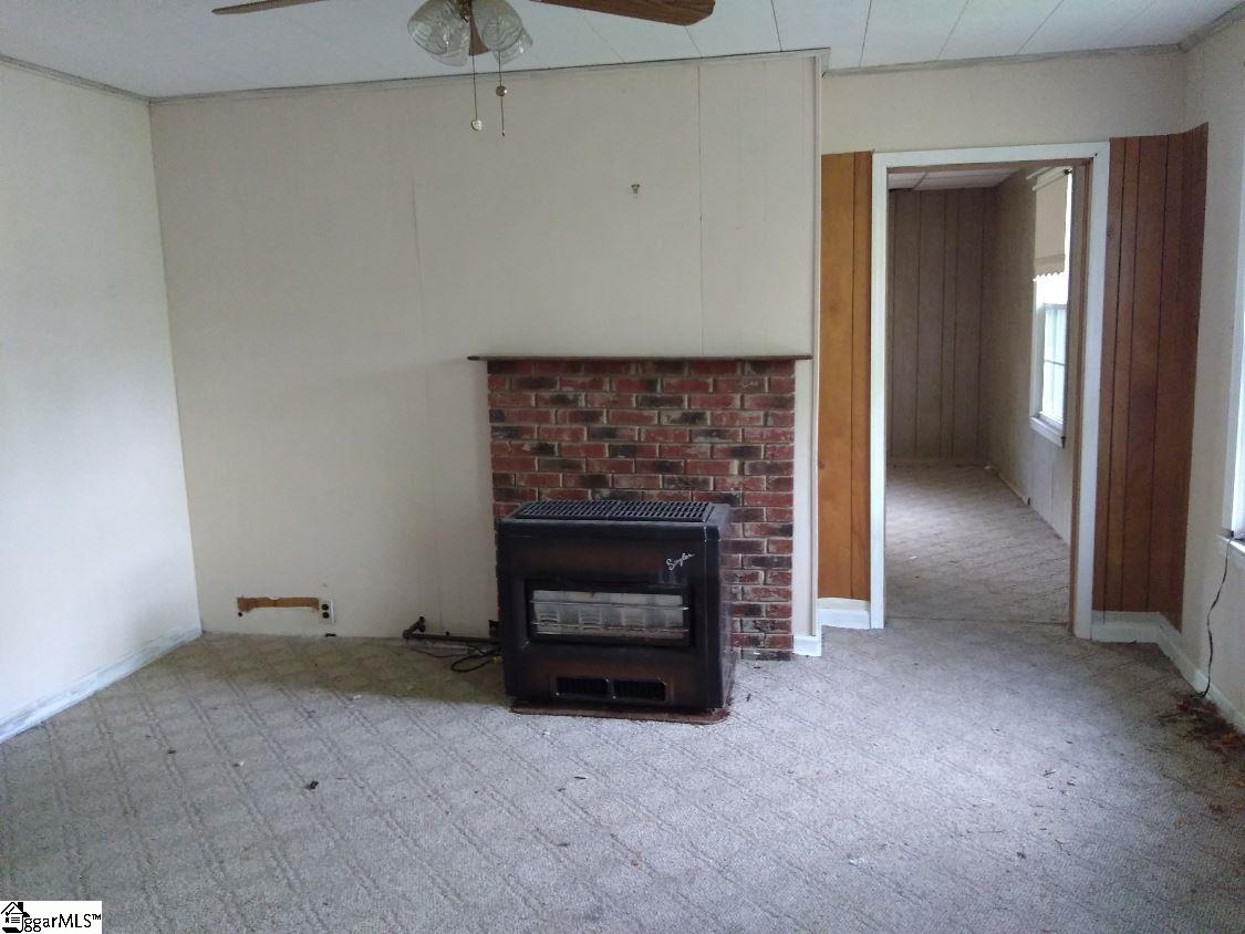 325 South 809 Pacolet, SC 29372 - Photo 12 of 31