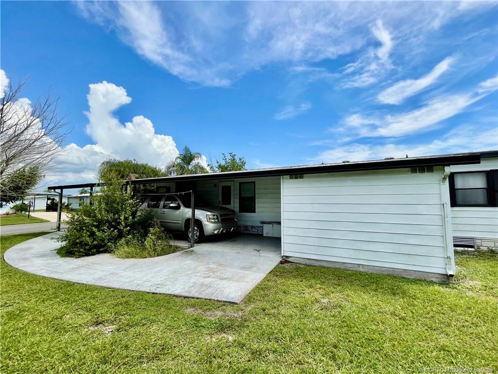 14464 Southwest Rake Drive Indiantown, FL 34956 - Photo 7 of 36 Gallery Image 7