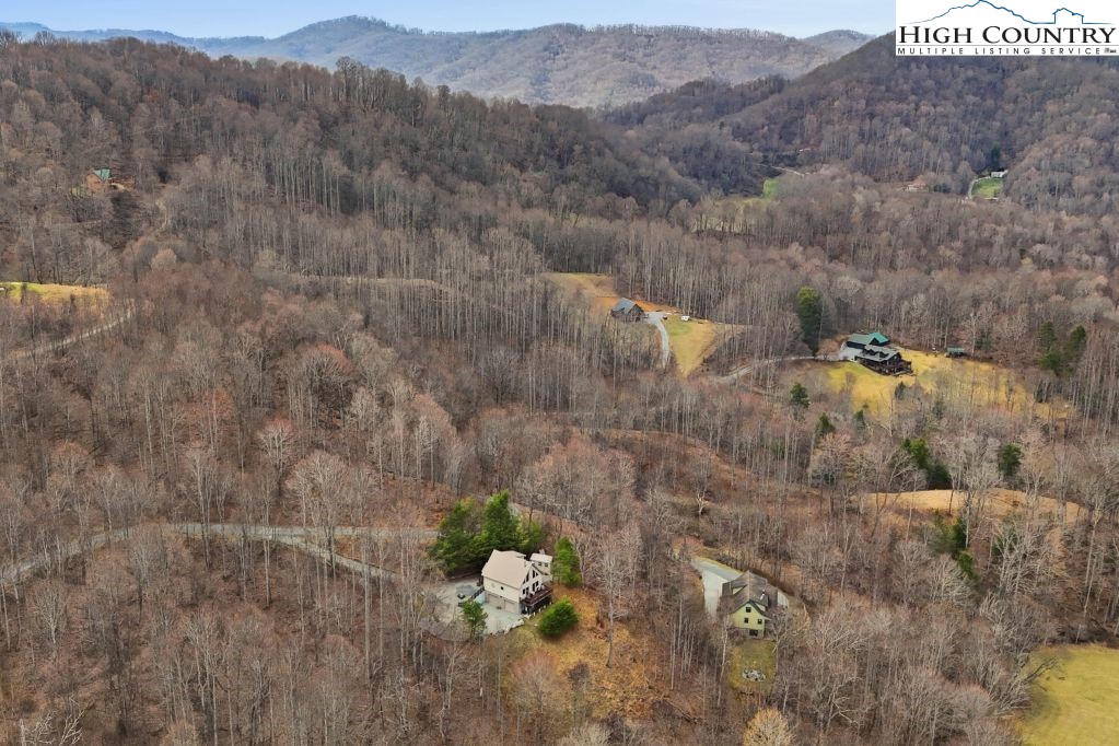 408 Eagle Ridge Road Roan Mountain, TN 37687 - Photo 39 of 45 a view of mountains in the distance