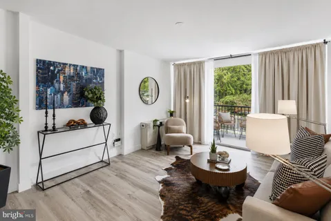 $249,000 | 3333 University Boulevard West, Unit G5, Kensington, MD 20895