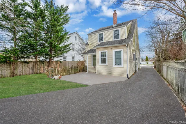 $519,000 | 215 West Avenue, Patchogue, NY 11772