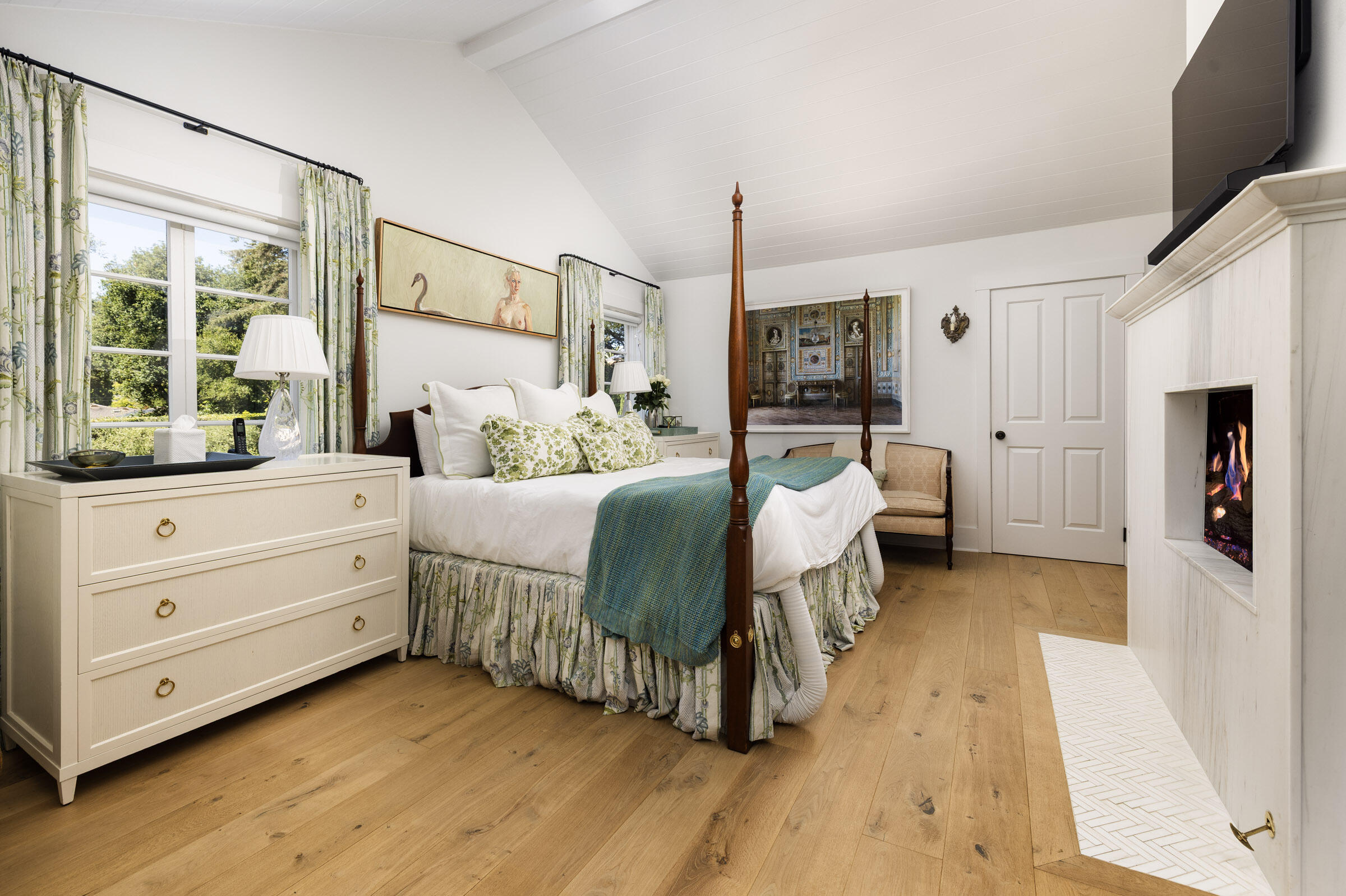 1166 Summit Road Montecito, CA 93108 - Photo 13 of 42 a spacious bedroom with a bed and a dresser