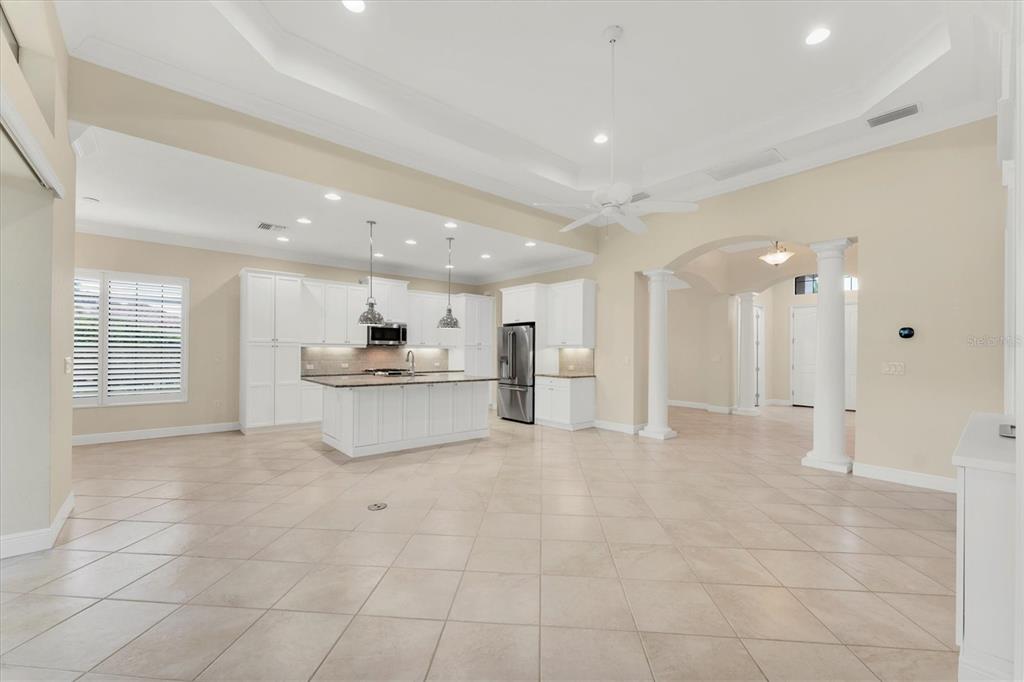 14215 Kinglet Terrace Lakewood Ranch, FL 34202 - Photo 21 of 95