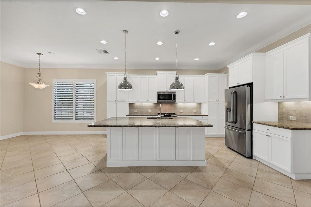 14215 Kinglet Terrace Lakewood Ranch, FL 34202 - Photo 23 of 95