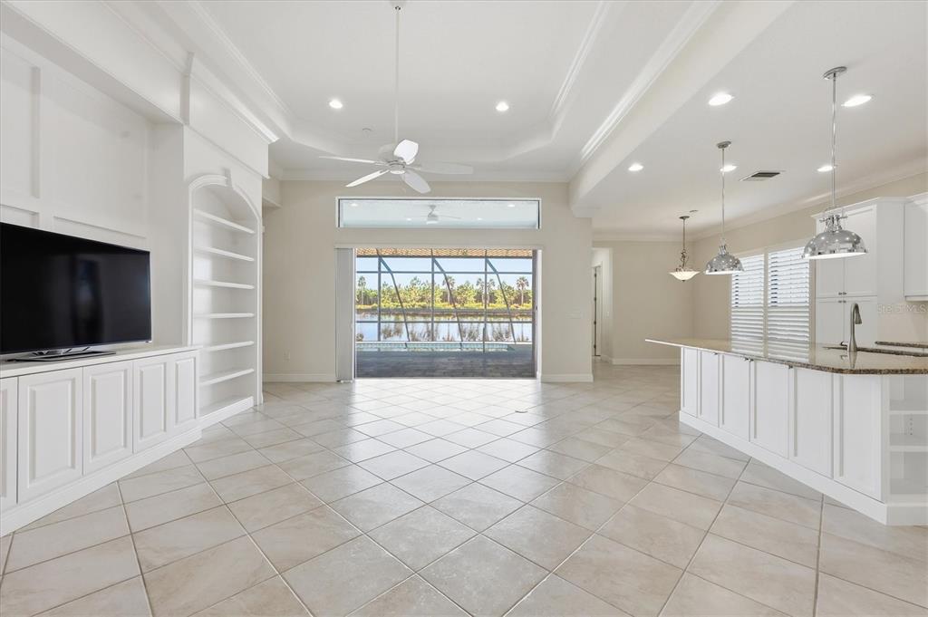 14215 Kinglet Terrace Lakewood Ranch, FL 34202 - Photo 4 of 95