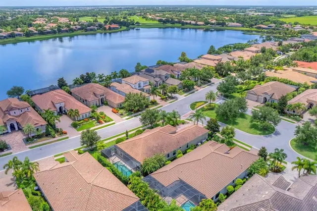 $798,000 | 14215 Kinglet Terrace, Lakewood Ranch, FL 34202