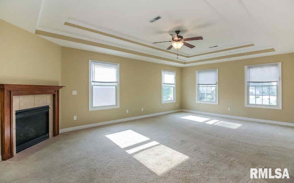880 Rustic View Court Eldridge, IA 52748 - Photo 14 of 24 Gallery Image 14