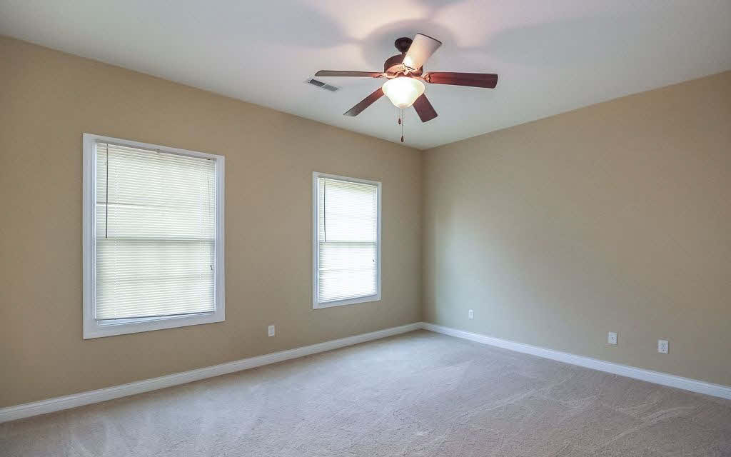 880 Rustic View Court Eldridge, IA 52748 - Photo 19 of 24 Gallery Image 19
