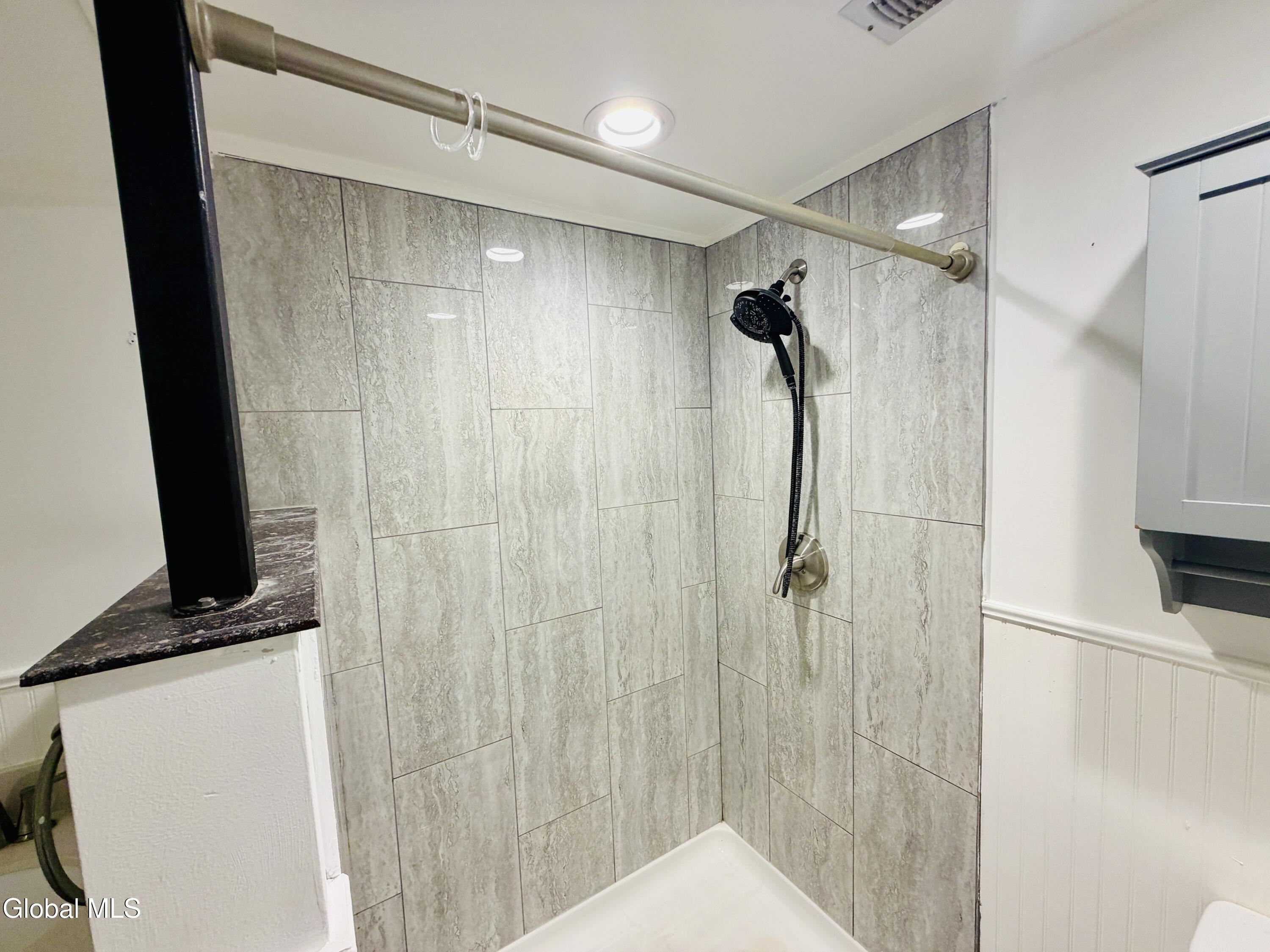 3335 Ralph Street Schenectady, NY 12304 - Photo 17 of 23 IMG_3111