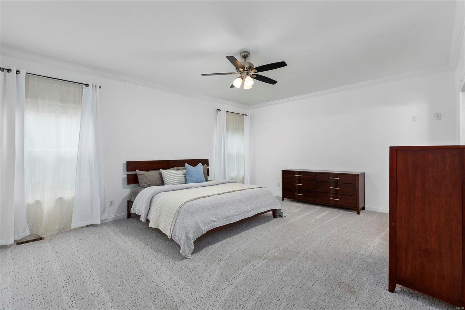 9788 Gerald Drive St. Louis, MO 63128 - Photo 16 of 56