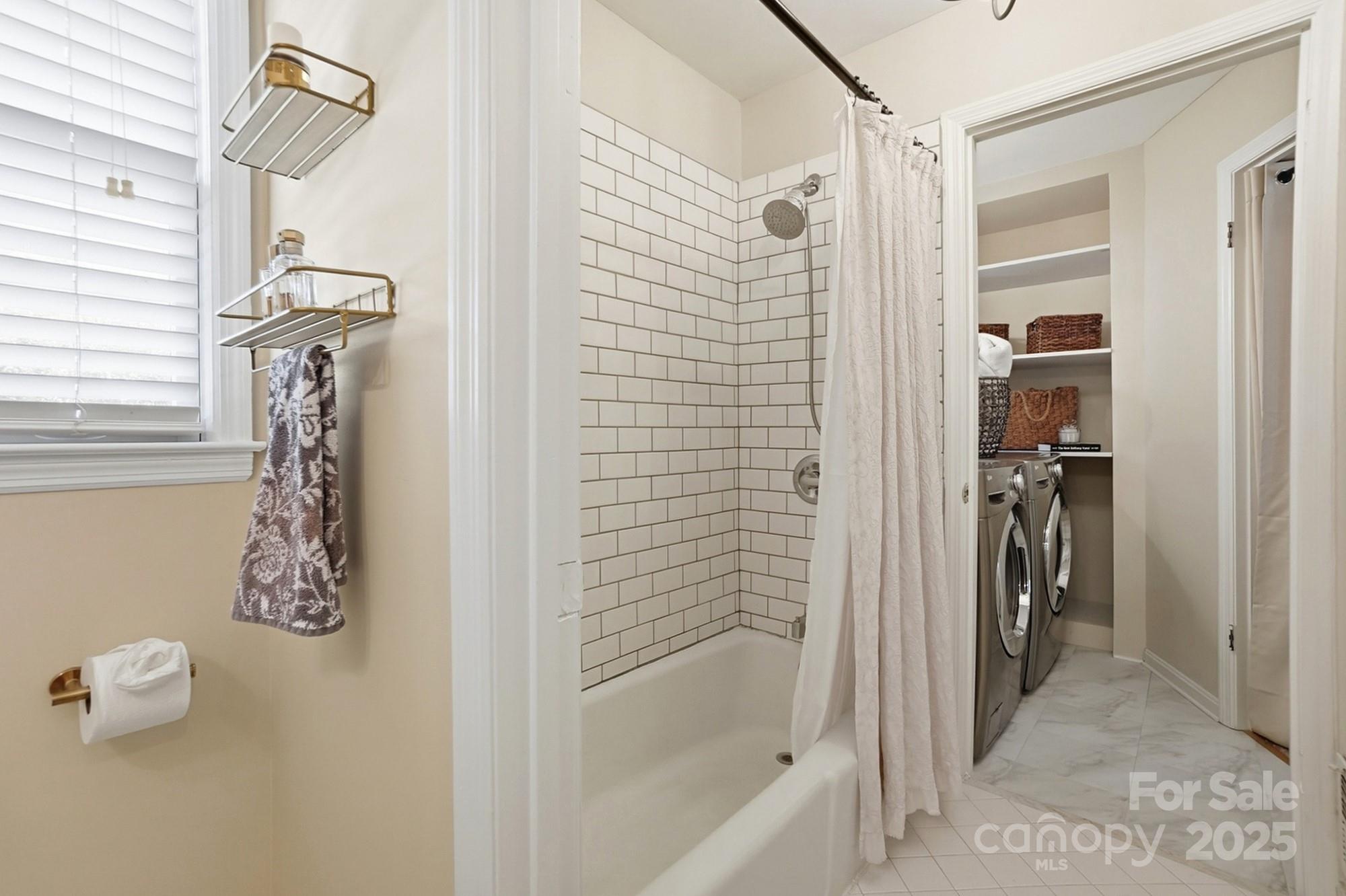 5913 Quail Hollow Road Charlotte, NC 28210 - Photo 37 of 47 a bathroom with a shower